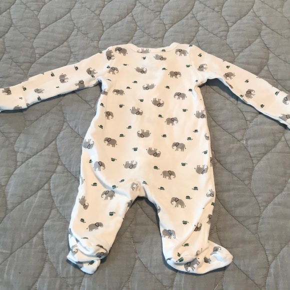 Carter’s Footie - Picture 3 of 3